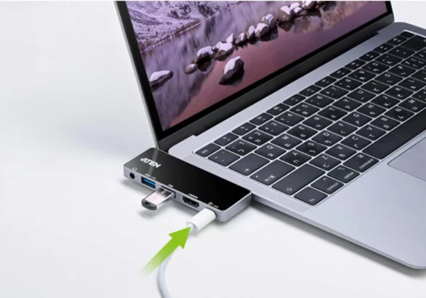 ATEN USB-C Travel Dock with Power Pass-Through - Image 8