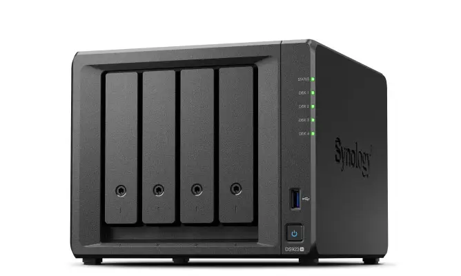 Synology DiskStation 4 Bay NAS (up to 9-bay); Quad Core 2.0GHz; 4GB DDR4 RAM; 2x m.2 SSD Slot; 2x GbE LAN; 2x USB3.0; 1x eSATA